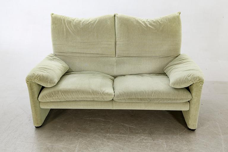 VICO MAGISTRETTI, Sofa "Maralunga", Cassina, Italy.