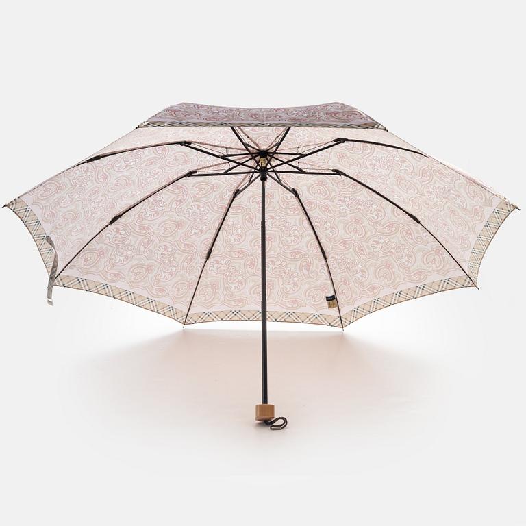 Burberry, umbrella.