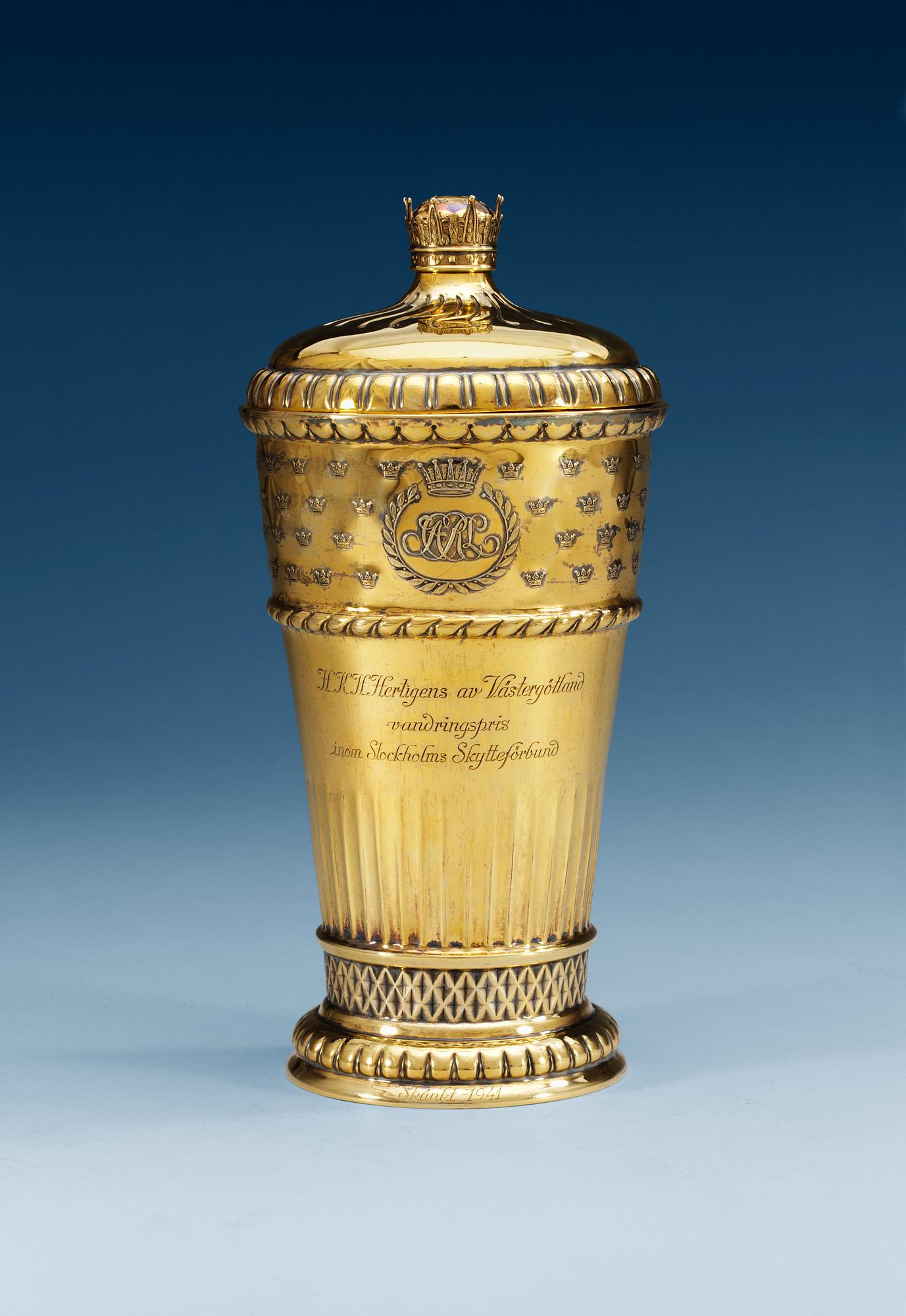 FIRMA K. ANDERSSON, lockpokal, tillskriven Ferdinand Boberg, Stockholm 1939, förgylld.