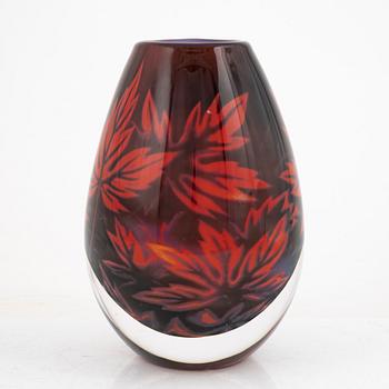 Mats Jonasson, a unique glass vase, Målerås.
