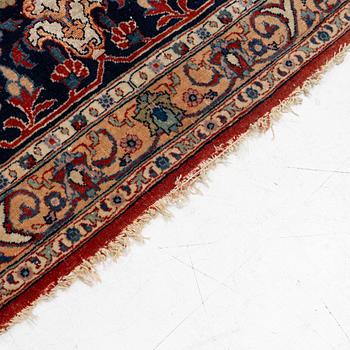 An antique central Persian carpet, c. 307 x 233 cm,