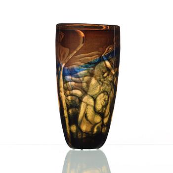 Eva Englund, a 'Graal' glass vase, Muraya 1990.