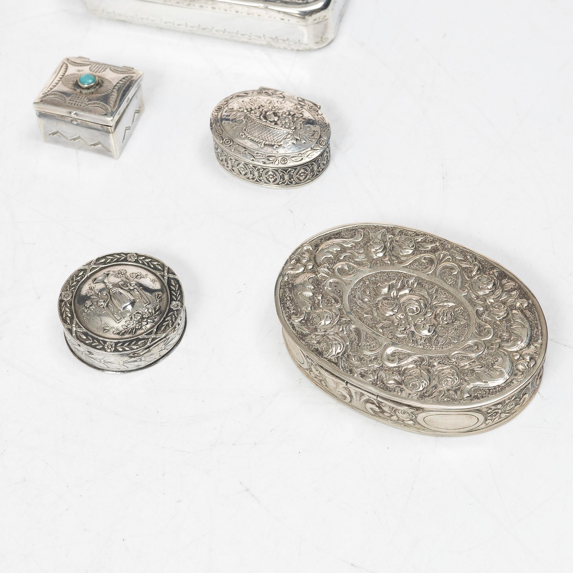 Boxes, 5 pcs, silver, including Germany and Sweden, as well as 3 unmarked boxes.