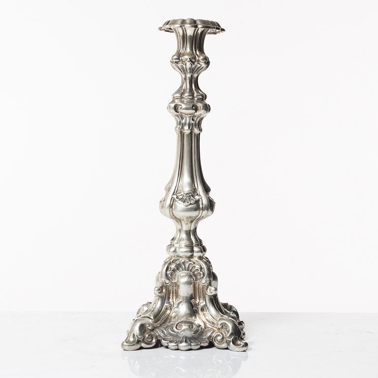 Altarljusstake, sterlingsilver, barockstil, 1900-tal.