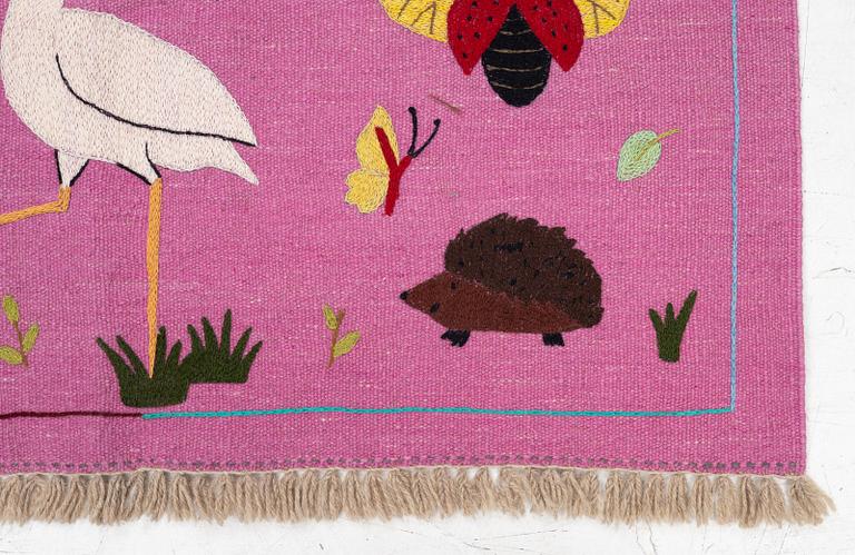 Matta, handbroderad Kelim, ca 184 x 123 cm.