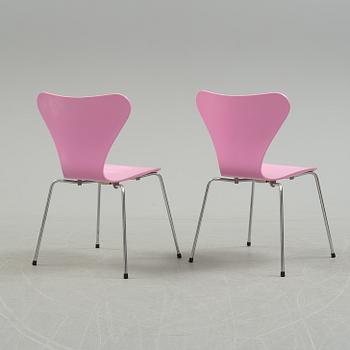 ARNE JACOBSEN, stolar, 10 st, "Sjuan" Fritz Hansen, Danmark 1991.