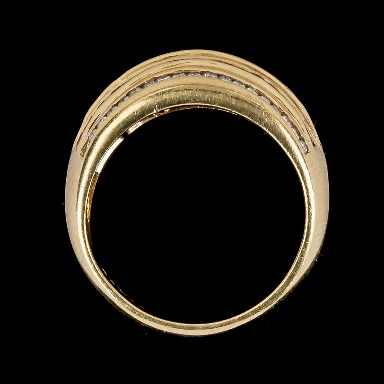 RING, 18k guld med diamanter, rubiner, smaragder och safirer.