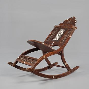 GUNGSTOL, orientalisk, 1900-tal.