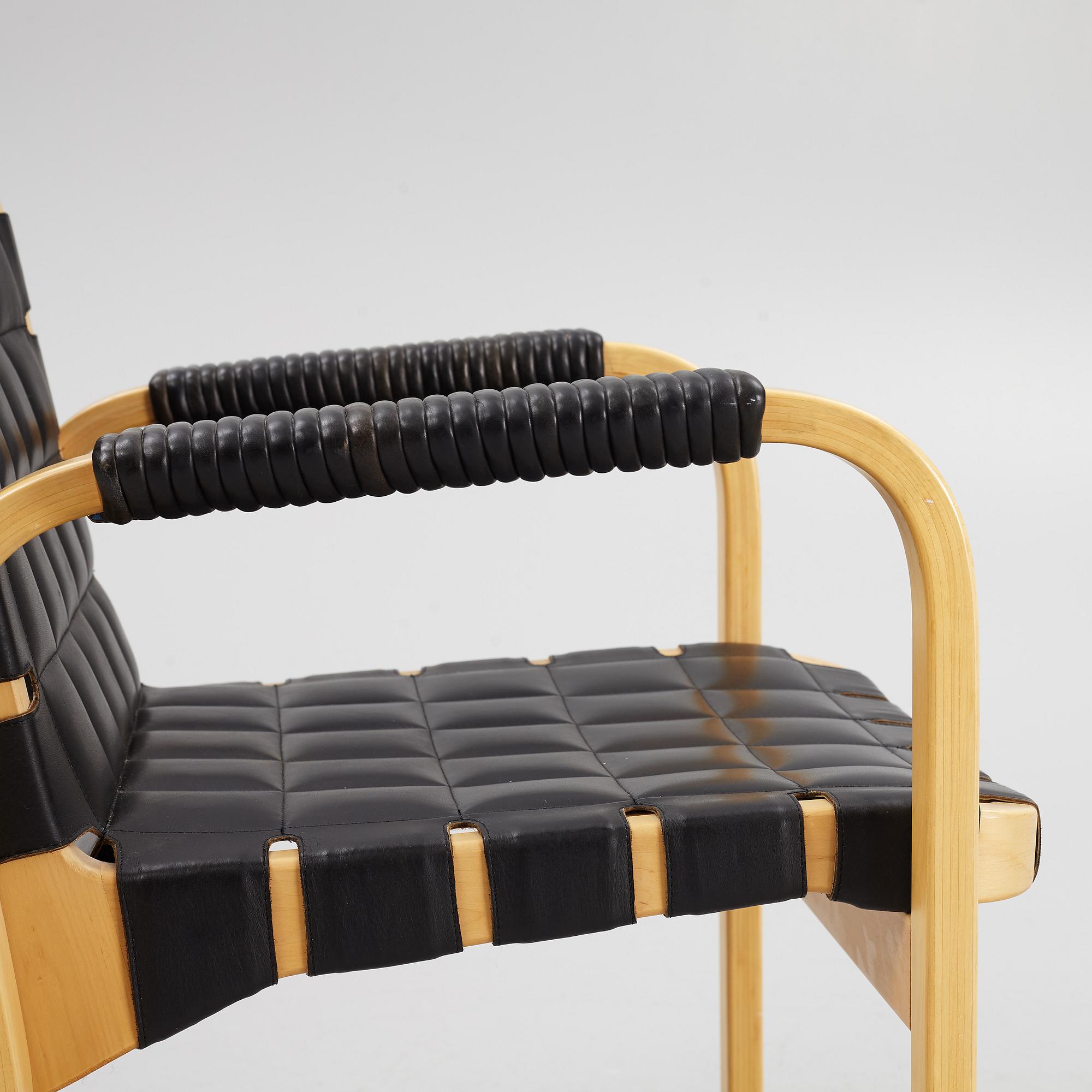 Alvar Aalto, karmstol, modell 45, Artek, Finland, 1900-talets slut.