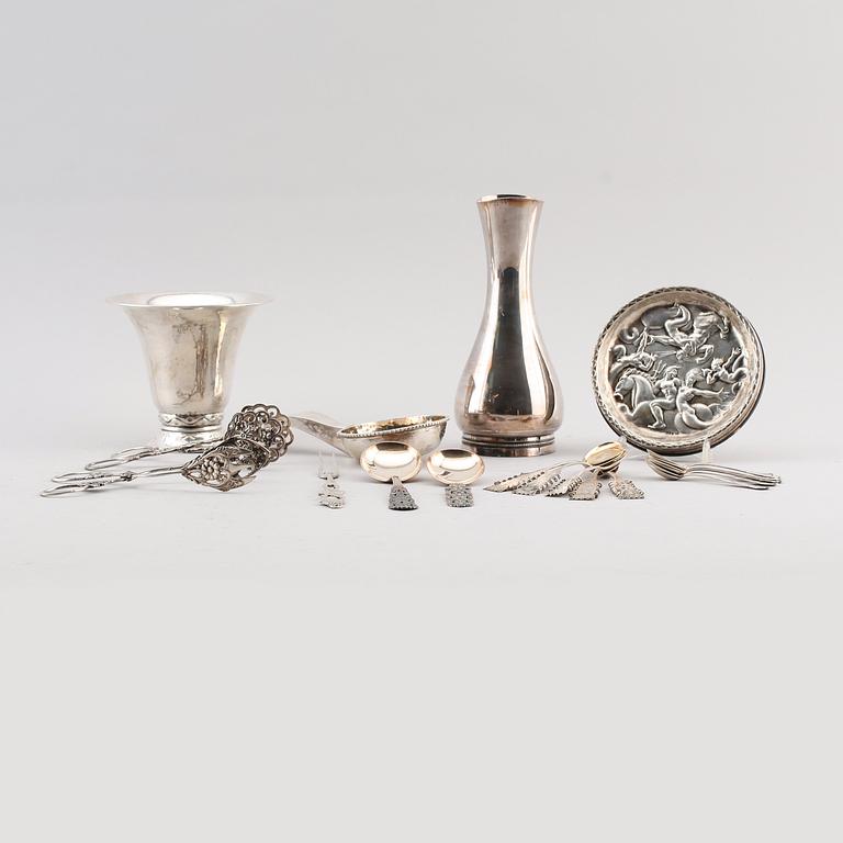 SILVERFÖREMÅL, 20 delar, 1900-tal. Total vikt utom askfat ca 633 g.