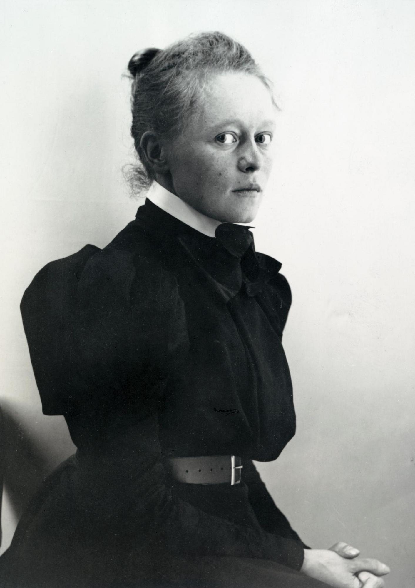 Helene Schjerfbeck, "Vita rosor i glas".