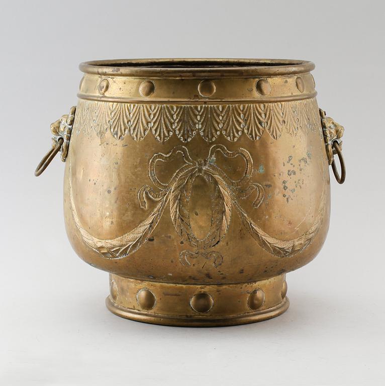 URNA, mässing, 1800-talets mitt.