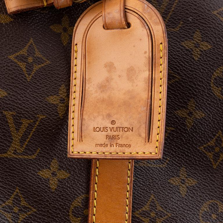 Louis Vuitton,.
