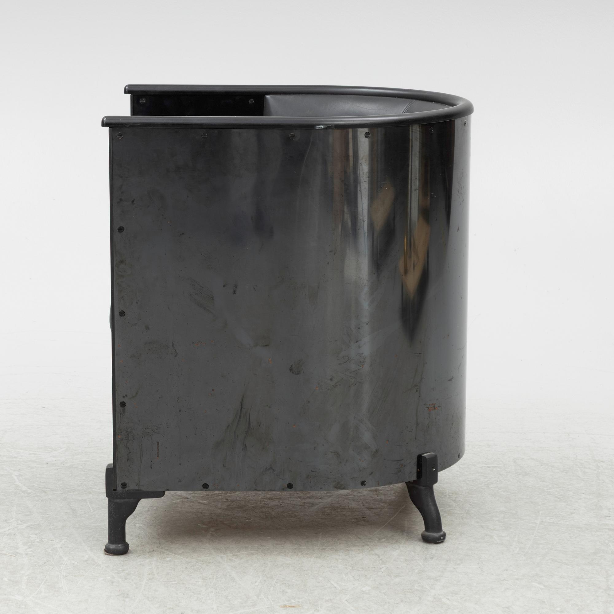 Mats Theselius, fåtölj, "Noir", Källemo, 2018.