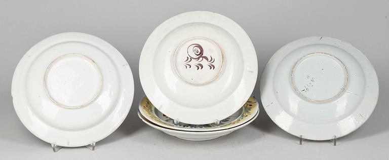 TALLRIKAR, 5 st, fajans, Kellinghusen, Holland, främst 1700-tal.