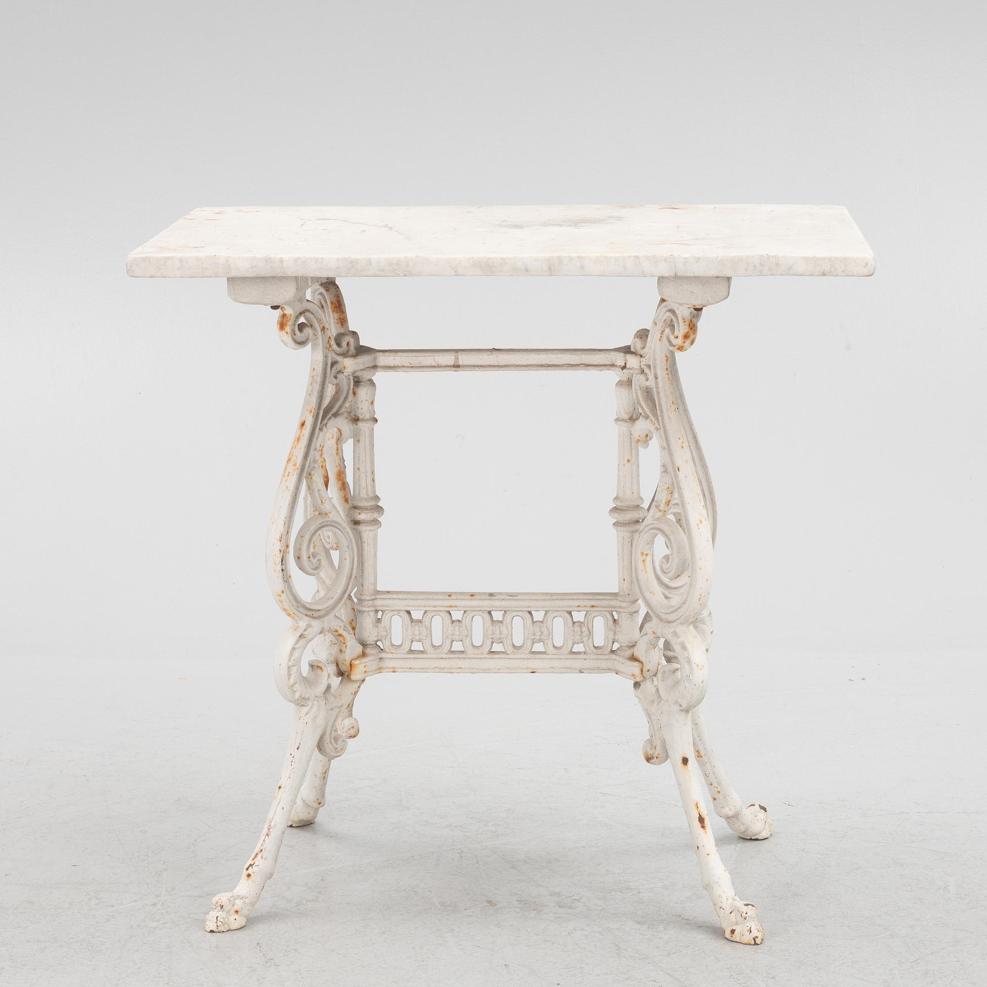 A garden table, second half of the 20th century.