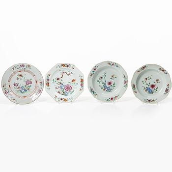 17 Famille Rose export porcelain plates, China, Qianlong (1736-95).
