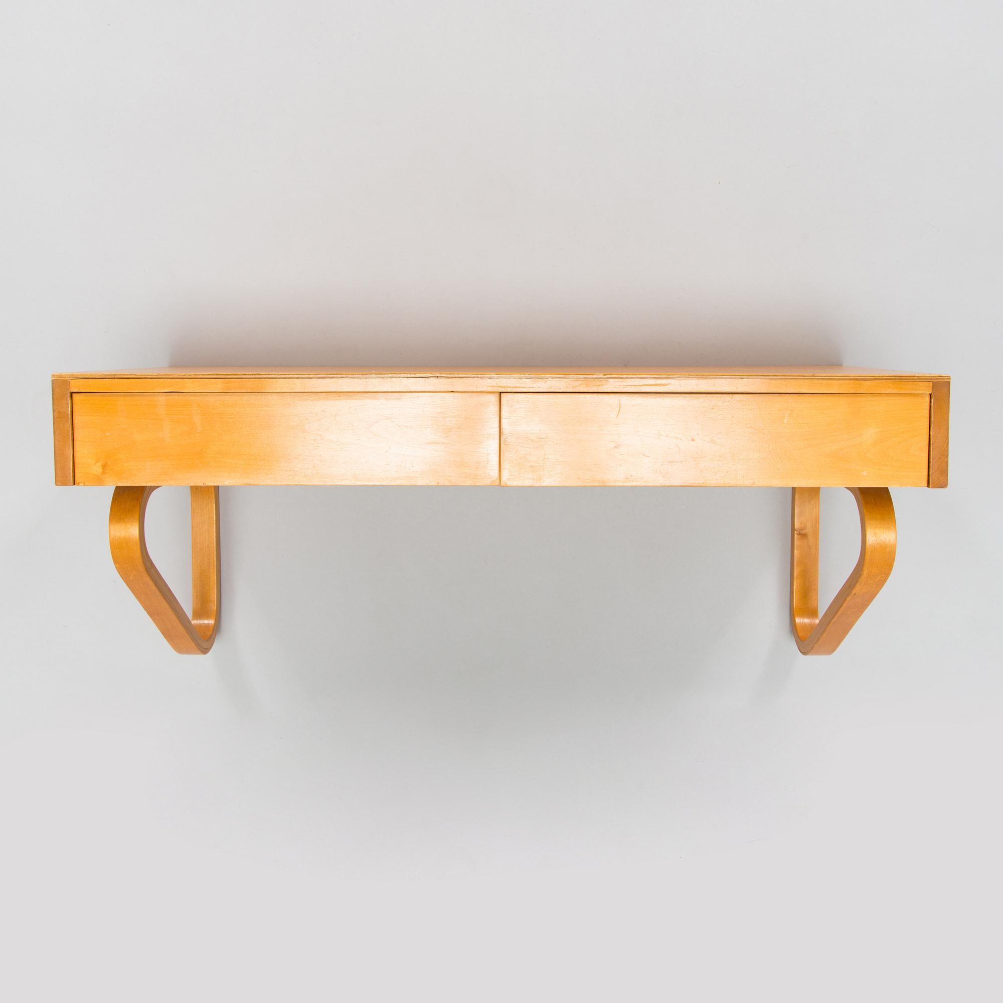 Alvar Aalto, a mid-20th-century console / shelf 114 for O.Y. Huonekalu- ja Rakennustyötehdas A.B.