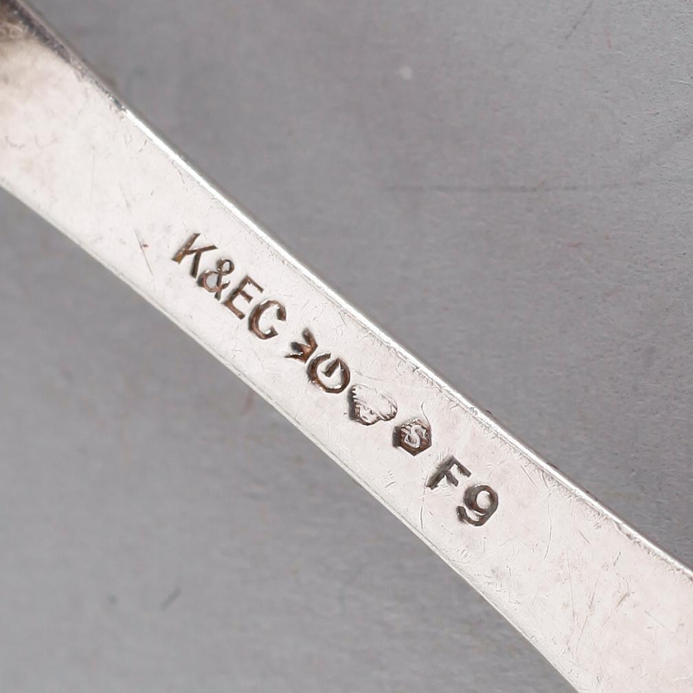KAFFESKEDAR, 12 st snarlika samt SKED, silver, svenska stämplar. Total vikt ca 209 gram.