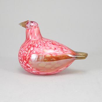 OIVA TOIKKA, a glass bird, Pine Grosbeak Male (Taviokuurna) 2006, signed O. Toikka Nuutajärvi.