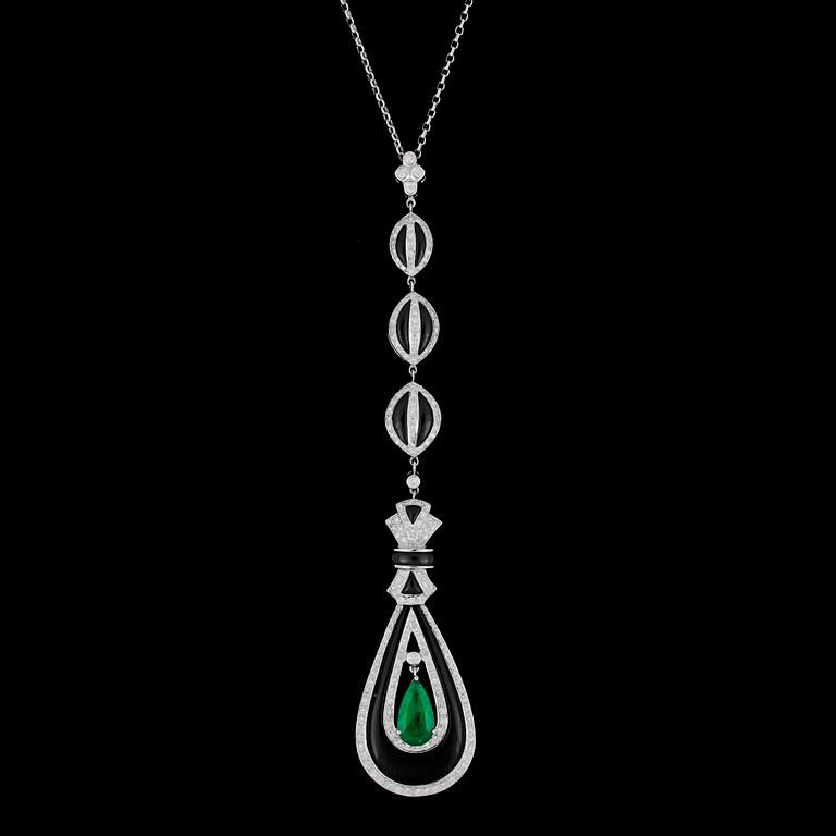An emerald,1.46 cts, black onyx and brilliant cut diamond pendant, tot. 1.20 cts.
