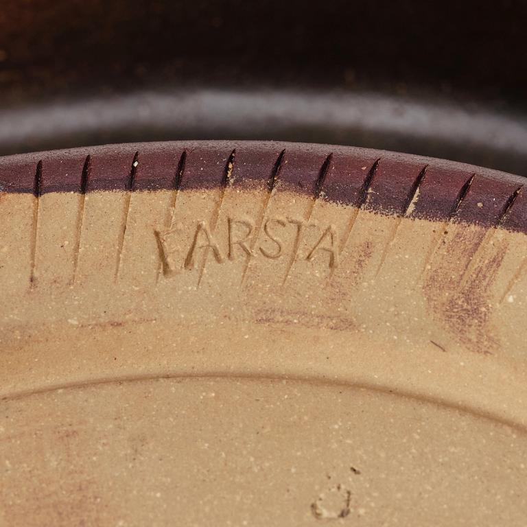 Wilhelm Kåge, a 'Farsta' stoneware dish, Gustavsberg studio, Sweden 1958.