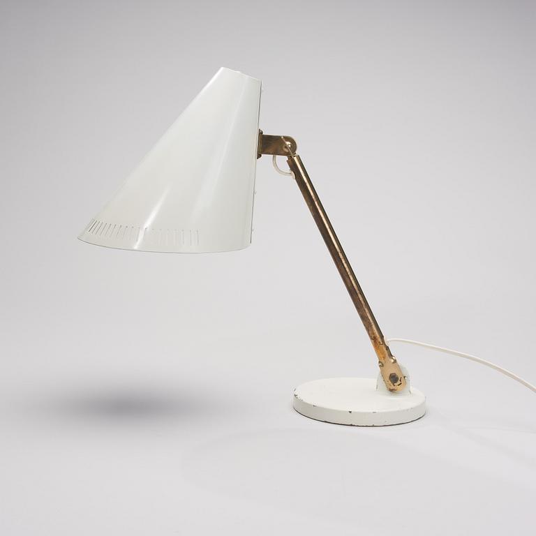 PAAVIO TYNELL, BORDLAMPA, modell 9222, tillverkad av Idman.