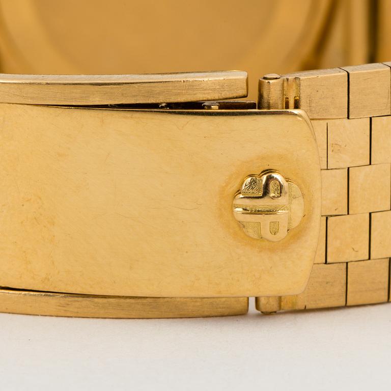 PATEK PHILIPPE, Genève, Ellipse, armbandsur, 27 x 32 mm.