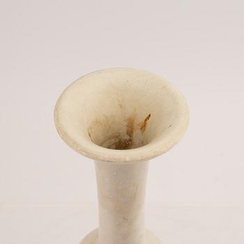 Gunnar Nylund, vas signerad Rörstrand stengods.