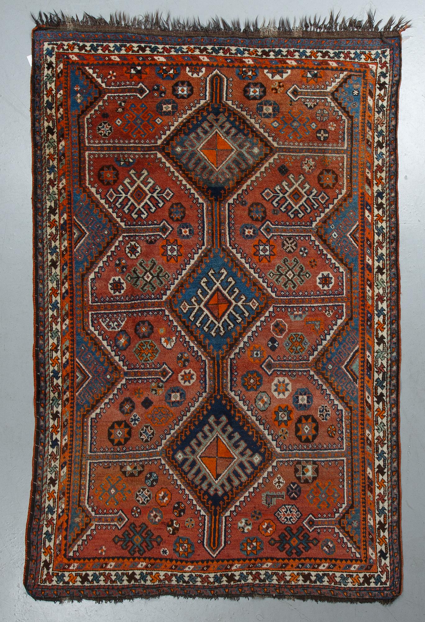 Matta, Shiraz, ca 158 x 170 cm.