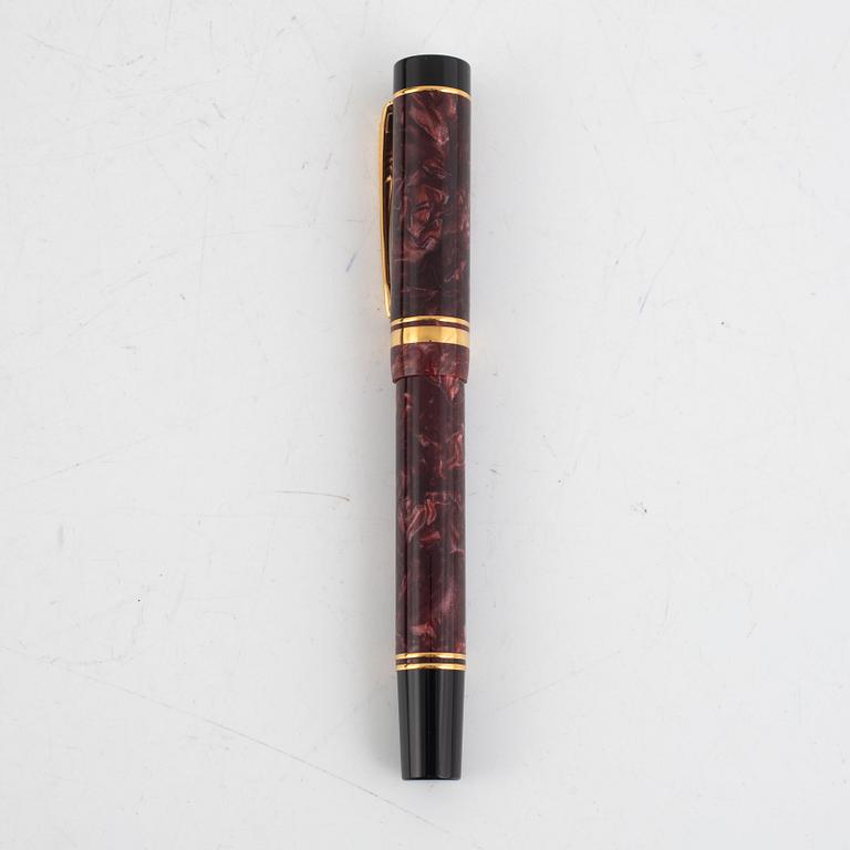 A fountain pen, 'Duofold Centennial', Parker.