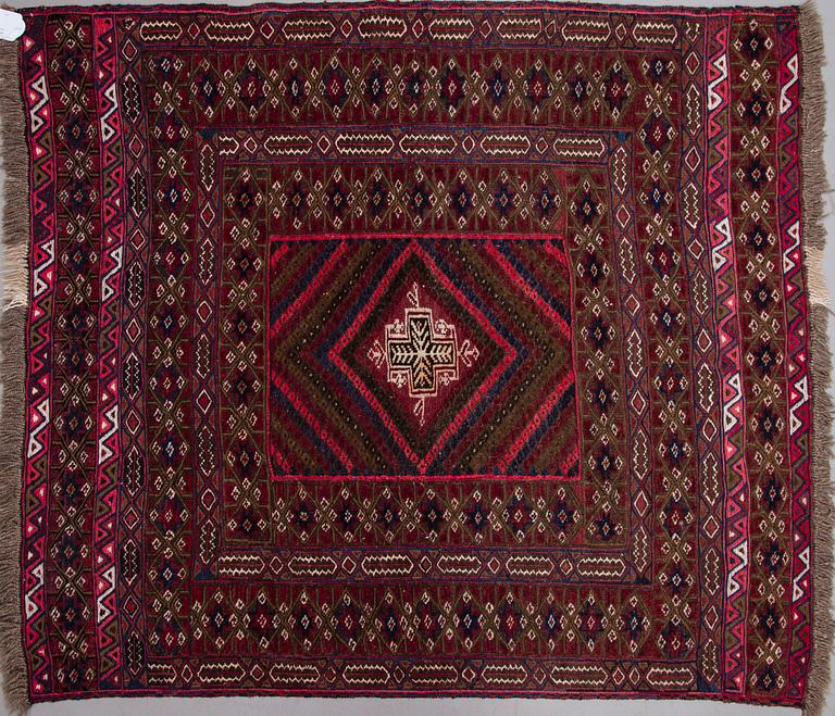 MATTA, nomadmatta, ca 137x121 cm.