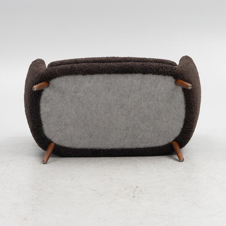 Finn Juhl, a 'Poet' sofa, Niels Vodder, mid 20th Century..