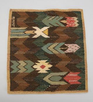 VÄVNAD. "Täppan". Gobelängteknik. Signerad AB MMF (AB Märta Måås-Fjetterström). Ca 37 x 33,5 cm.