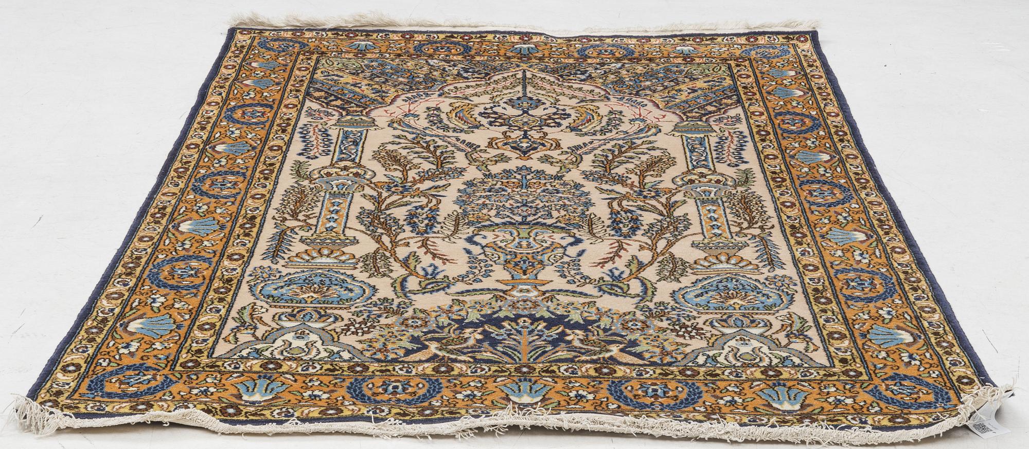 Carpet, Ghom, approx. 209 x 134 cm.