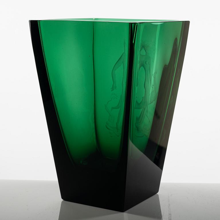Vicke Lindstrand, a vase, Orrefors.