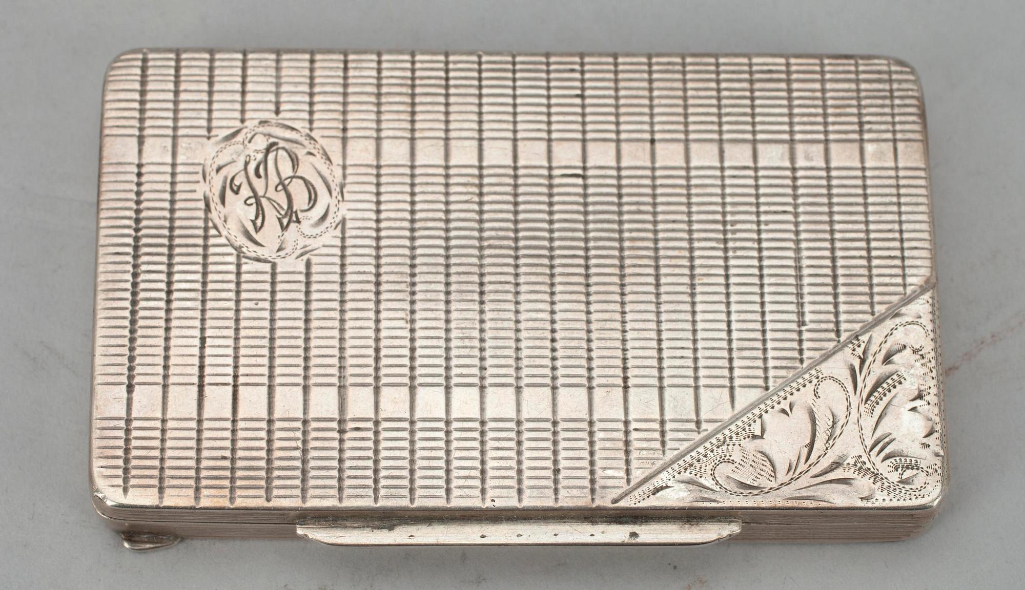 DOSA, silver, Österrike-Ungern, sekelskiftet 1800/1900. Vikt 68 g.