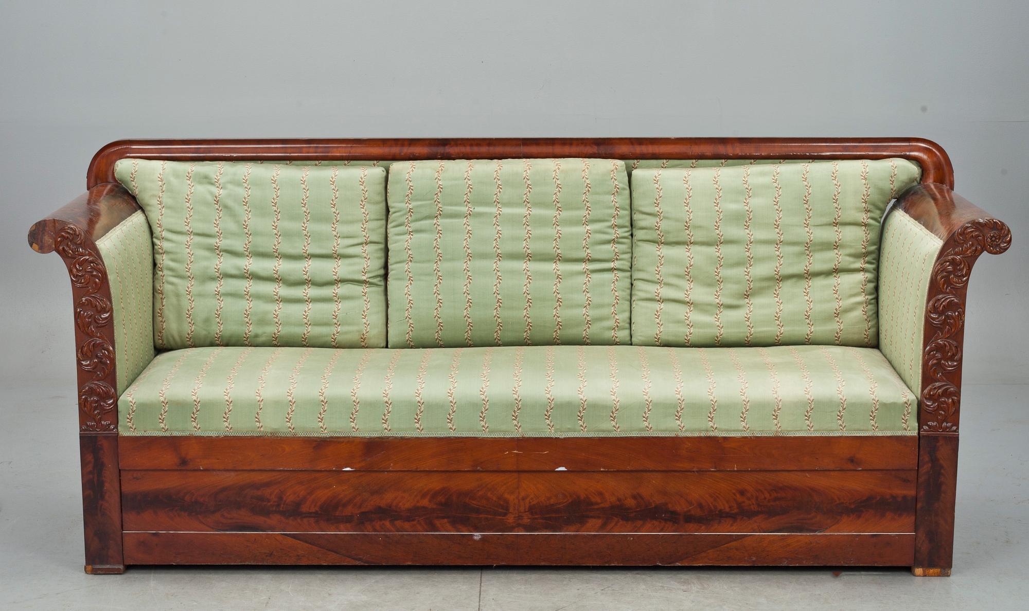 SOFFA, senempire, 1800-talets mitt.