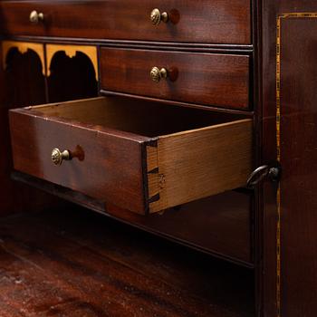 A chest of drawers, first half of the 19th century.