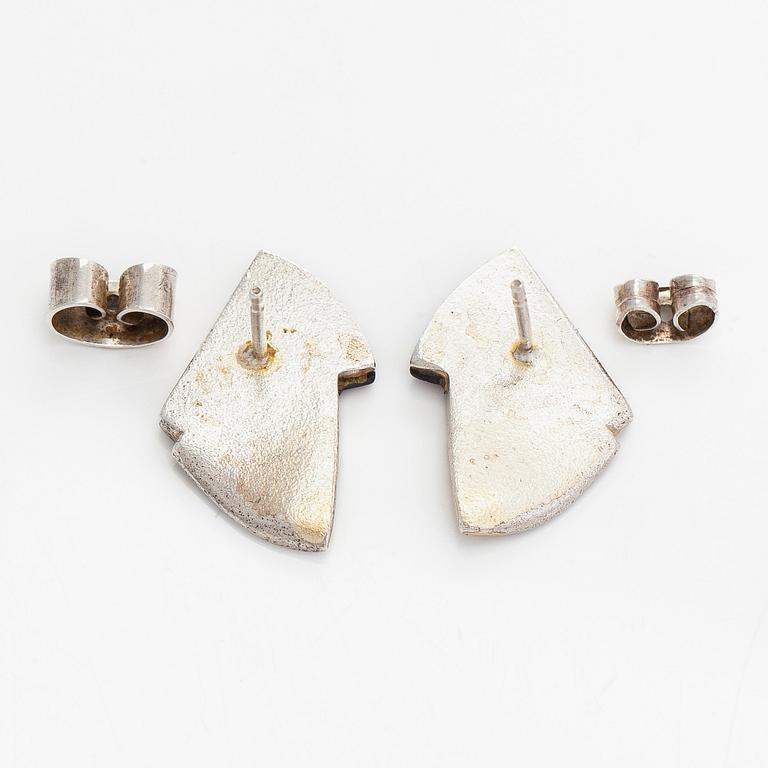 Zoltan Popovits, halsband och örhängen, sterlingsilver och ebenholtz, Lapponia 1985.