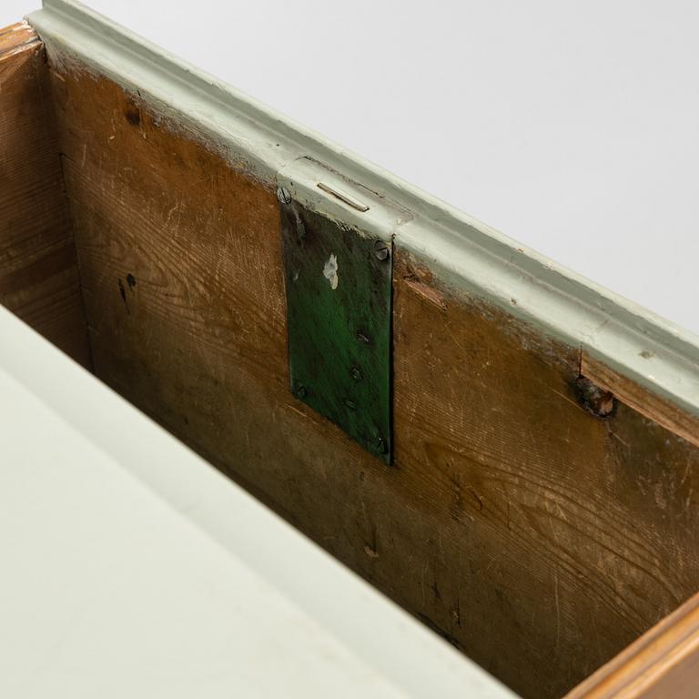 A 19th century chest of drawers.