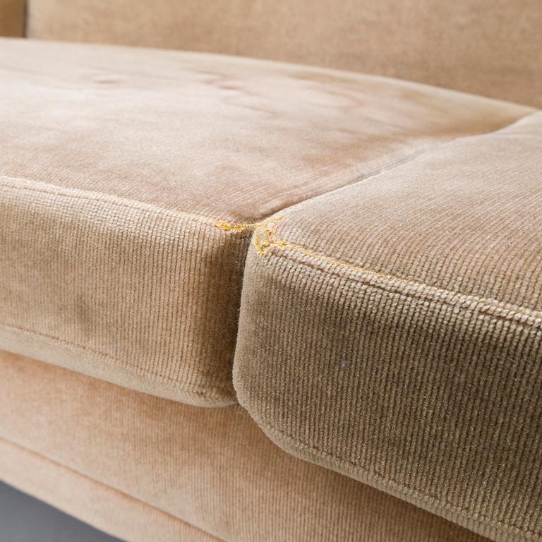 Johannes Andersen, an early 1970s 'Capri' sofa  Trensum. for.