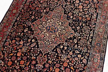 Matta, Saruk, ca 220 x 135 cm.