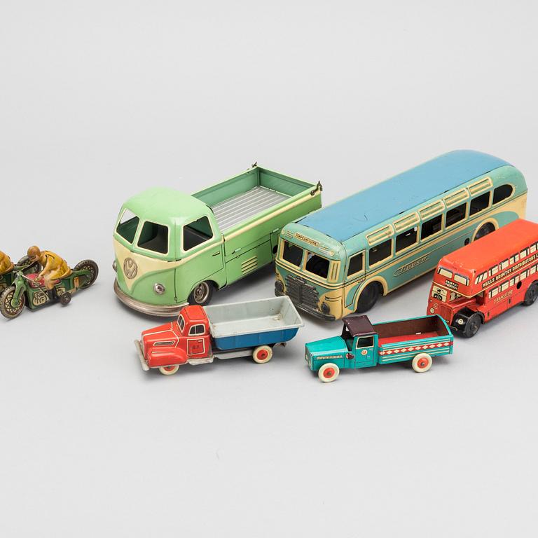 SEVEN TIN TOYS, SOME BY TIPP & CO.