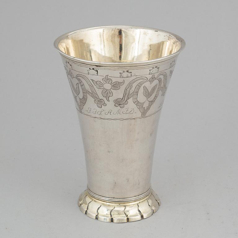A silver beaker probably by Mikael Hammarberg, Härnösand 1771.