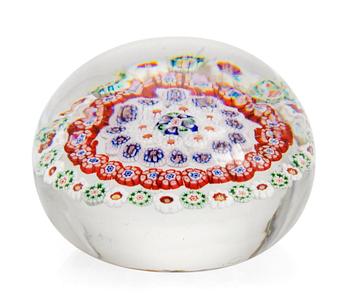 628. A Baccarat style millefiori paper weight, early 20th Century.