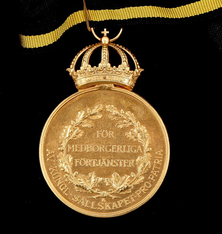 MEDALJ, guld, Pro Patria, 1989. Vikt ca 30g.