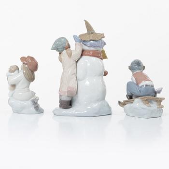 Lladró, figurines, 3 pcs, "Winter whimsy collection": "I'll keep you warm", "Look out below!", "Talk to me!", Spain.