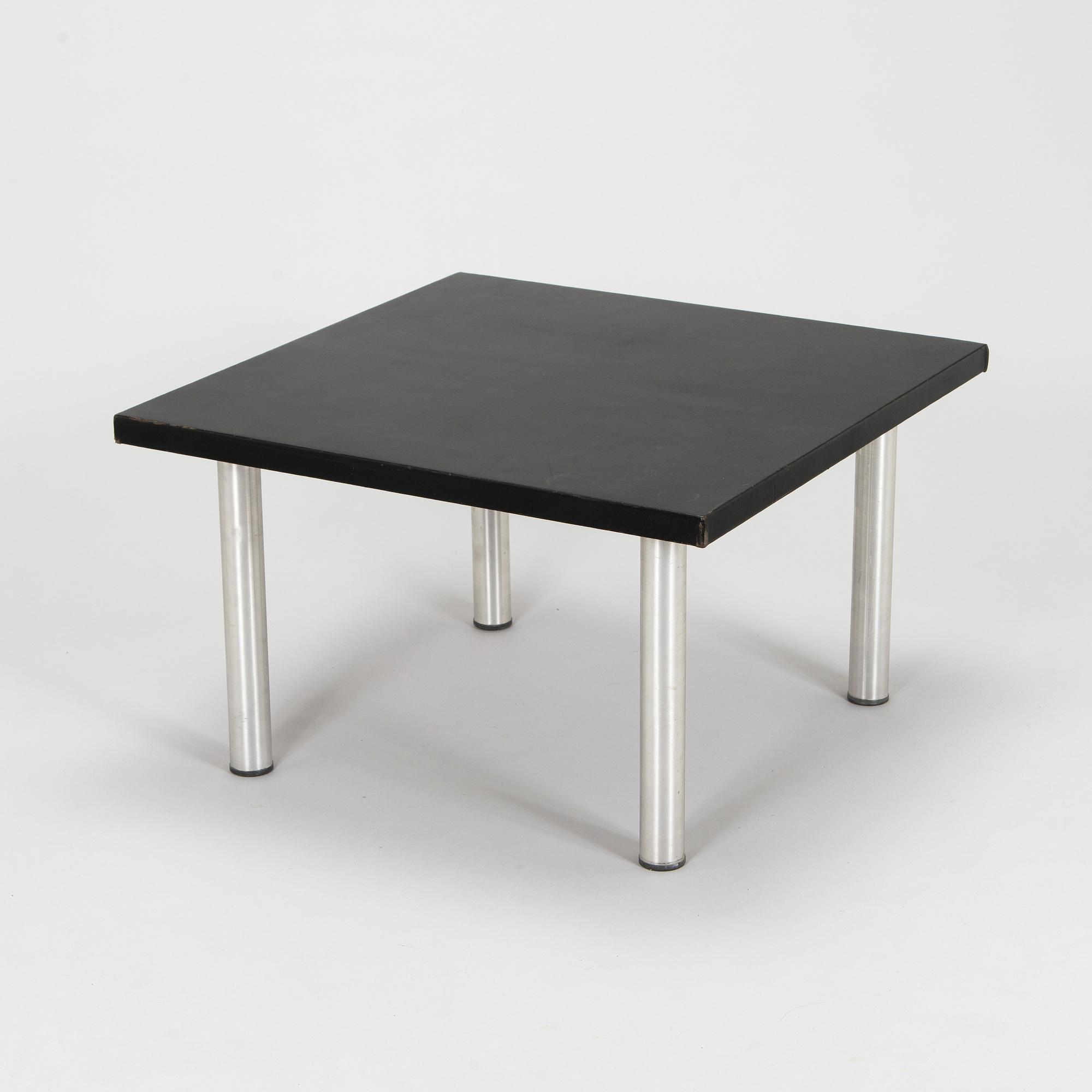 Yrjö Kukkapuro, A 1960s/1970s coffee table for Haimi Oy, Finland.
