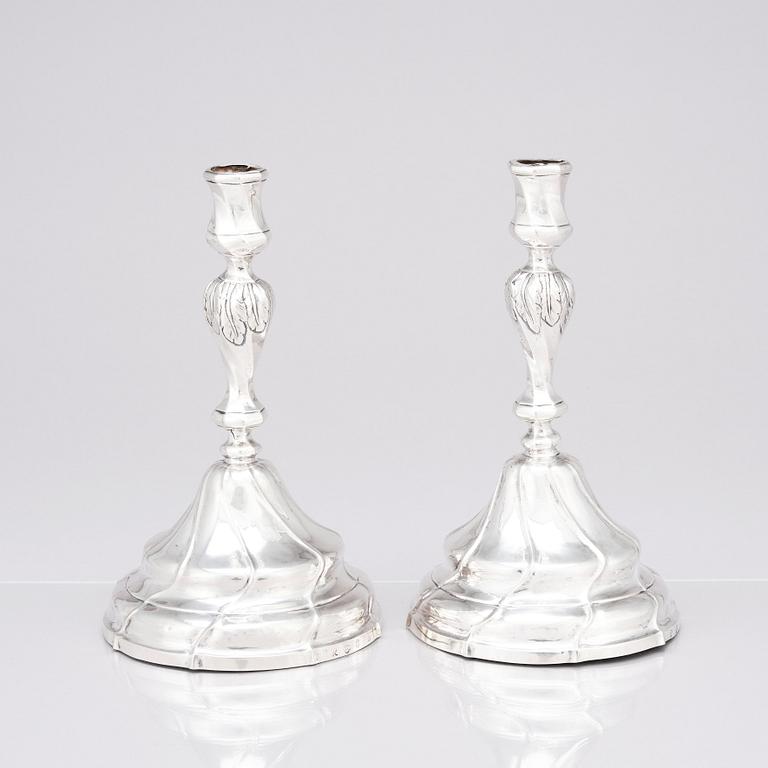 A pair of Swedish silver candlesticks, mark of Stephan Halling, Örebro 1775.